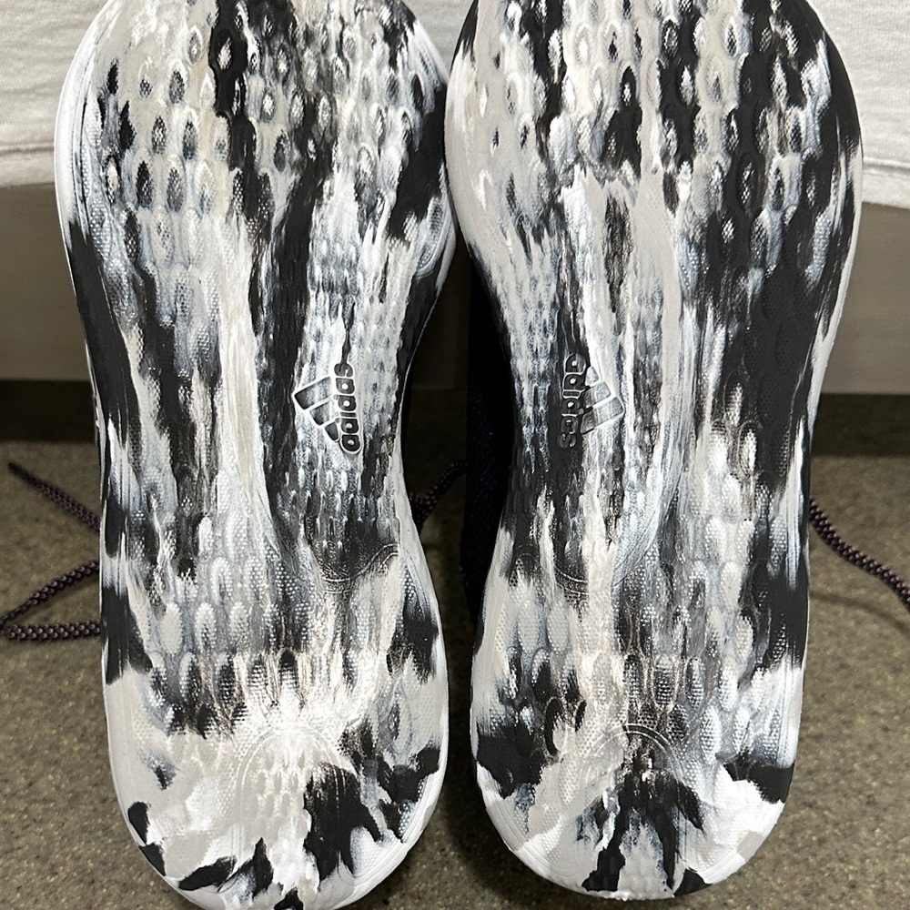 Adidas Black and White Patterned Sneakers - Picture 5 of 5